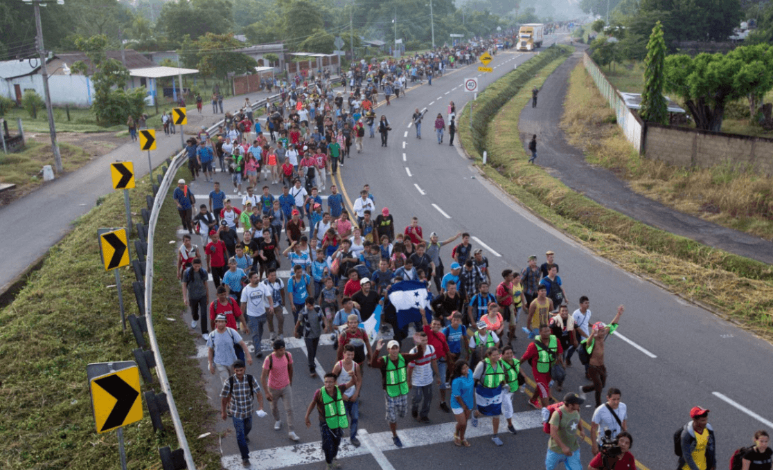 Caravana migrante avanza hacia EU. (AP) 