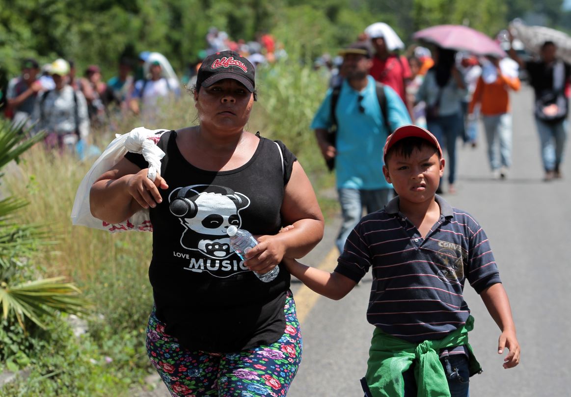 Caravana migrante realizará mayor recorrido este miércoles; caminarán 65 km