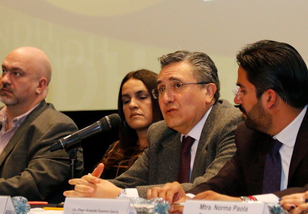 Mando civil debe conducir la seguridad pública en México, dice Raúl González Pérez