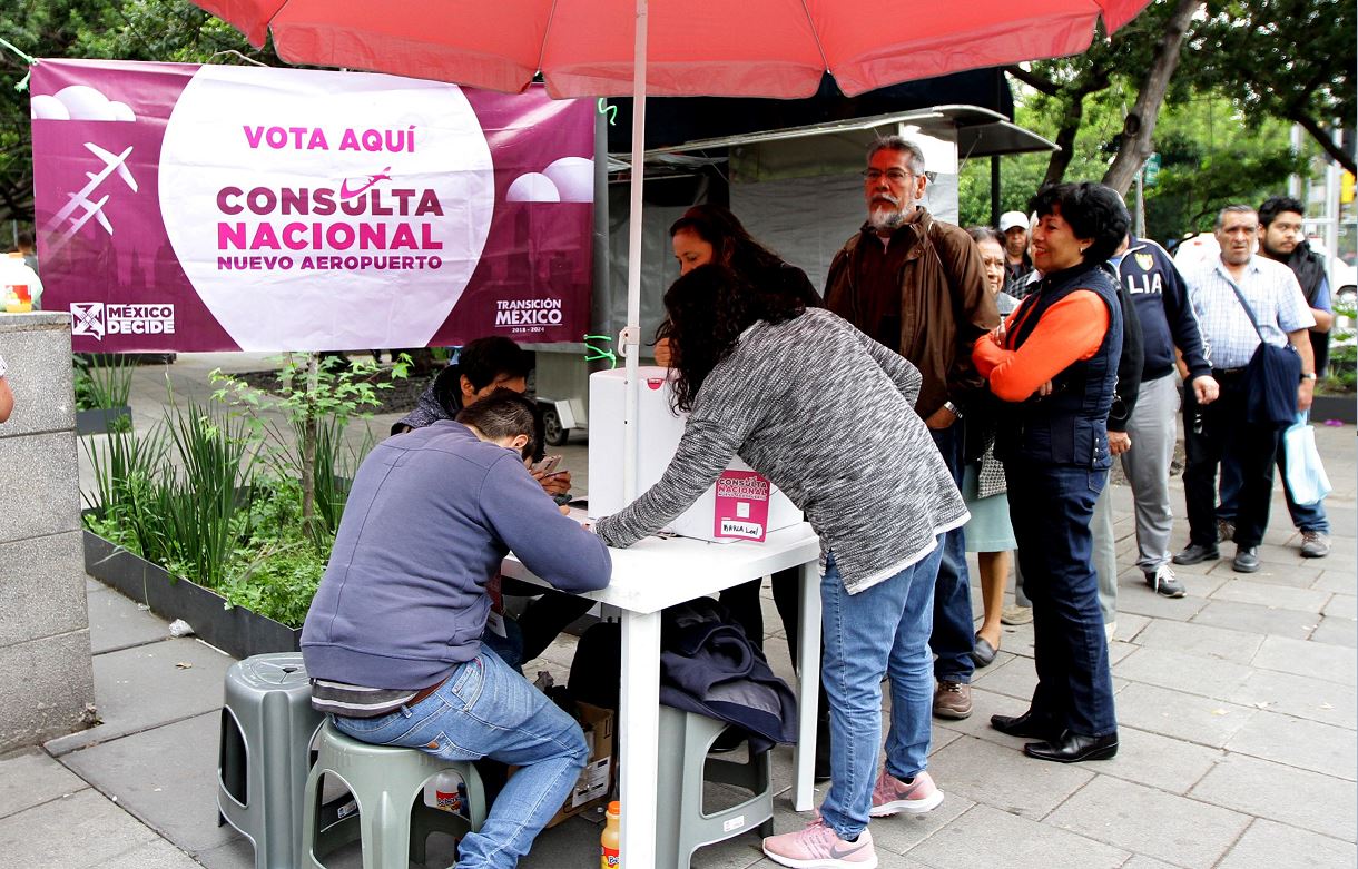 Cierran centros de votación de consulta sobre Nuevo Aeropuerto de México