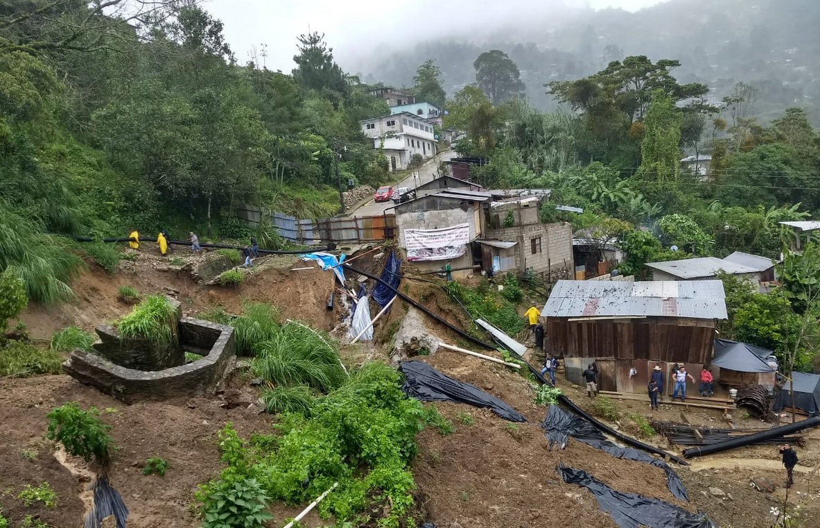 Suman ocho muertos por lluvias en Oaxaca