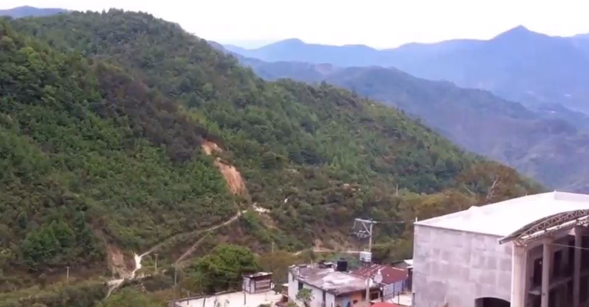 Lluvias provocan derrumbe de cerro en Oaxaca; mueren 6 personas