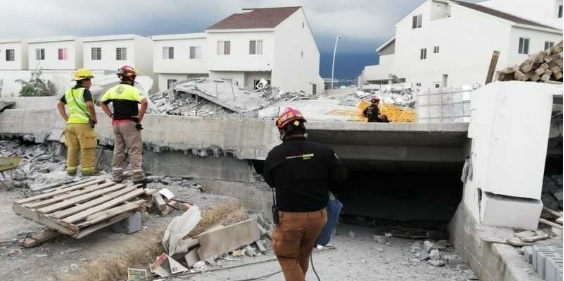 Avanzan indemnizaciones tras derrumbe de plaza en construcción en Monterrey