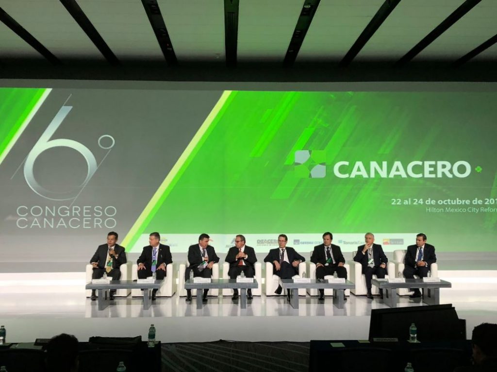 Directores de la Industria Siderúrgica Mexicana debaten sobre los retos que enfrenta el sector en el Sexto Congreso de la Canacero