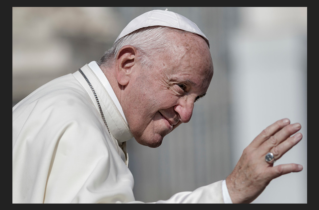 Pederastia es como ‘los sacrificios humanos con niños’, dice el papa