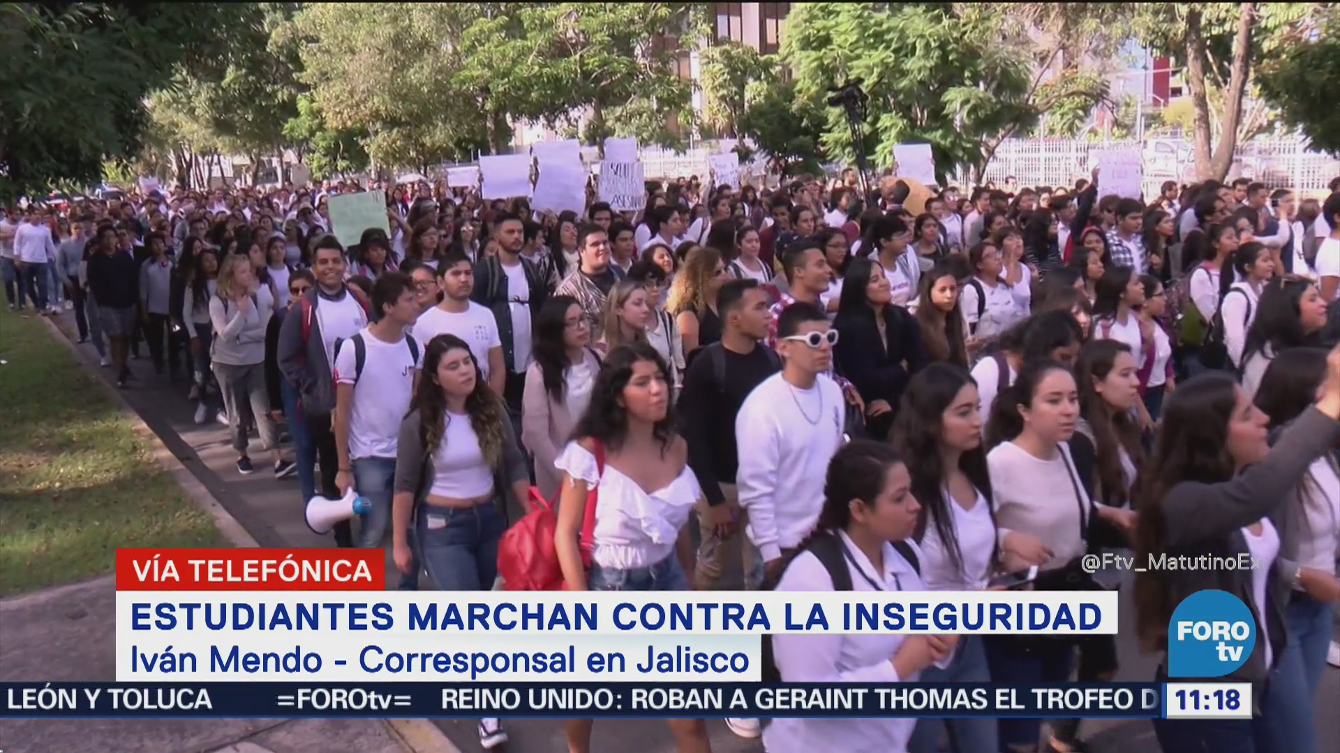Estudiantes marchan contra inseguridad en Jalisco
