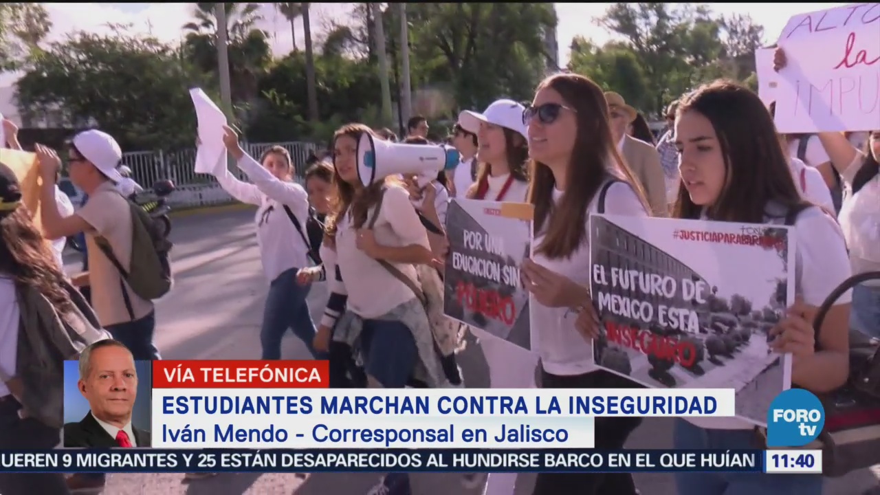 Estudiantes marchan contra la inseguridad en transporte