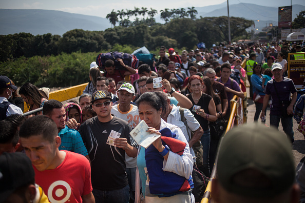 Venezuela crea la policía migratoria para sus fronteras