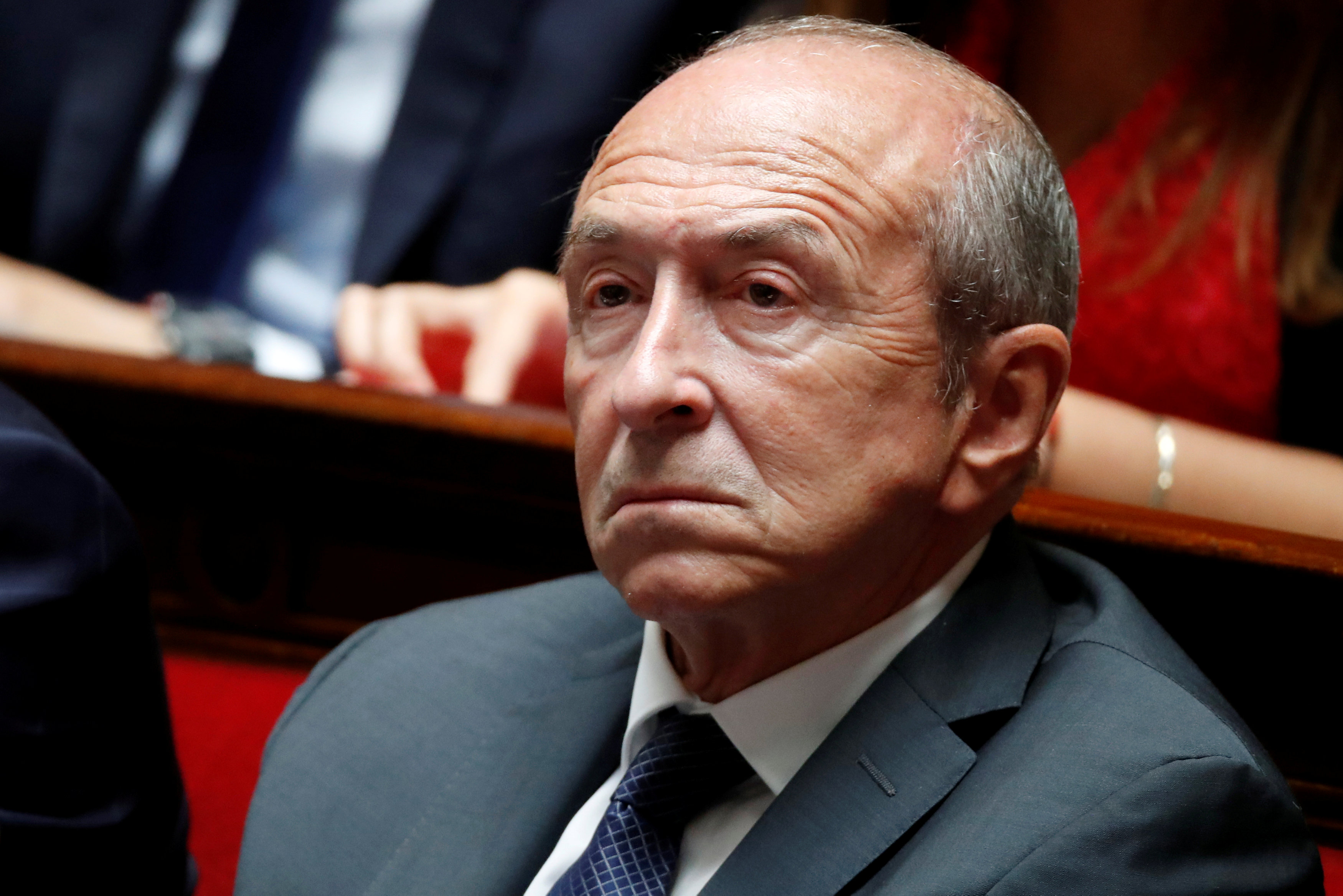 Macron acepta renuncia de su ministro de Interior