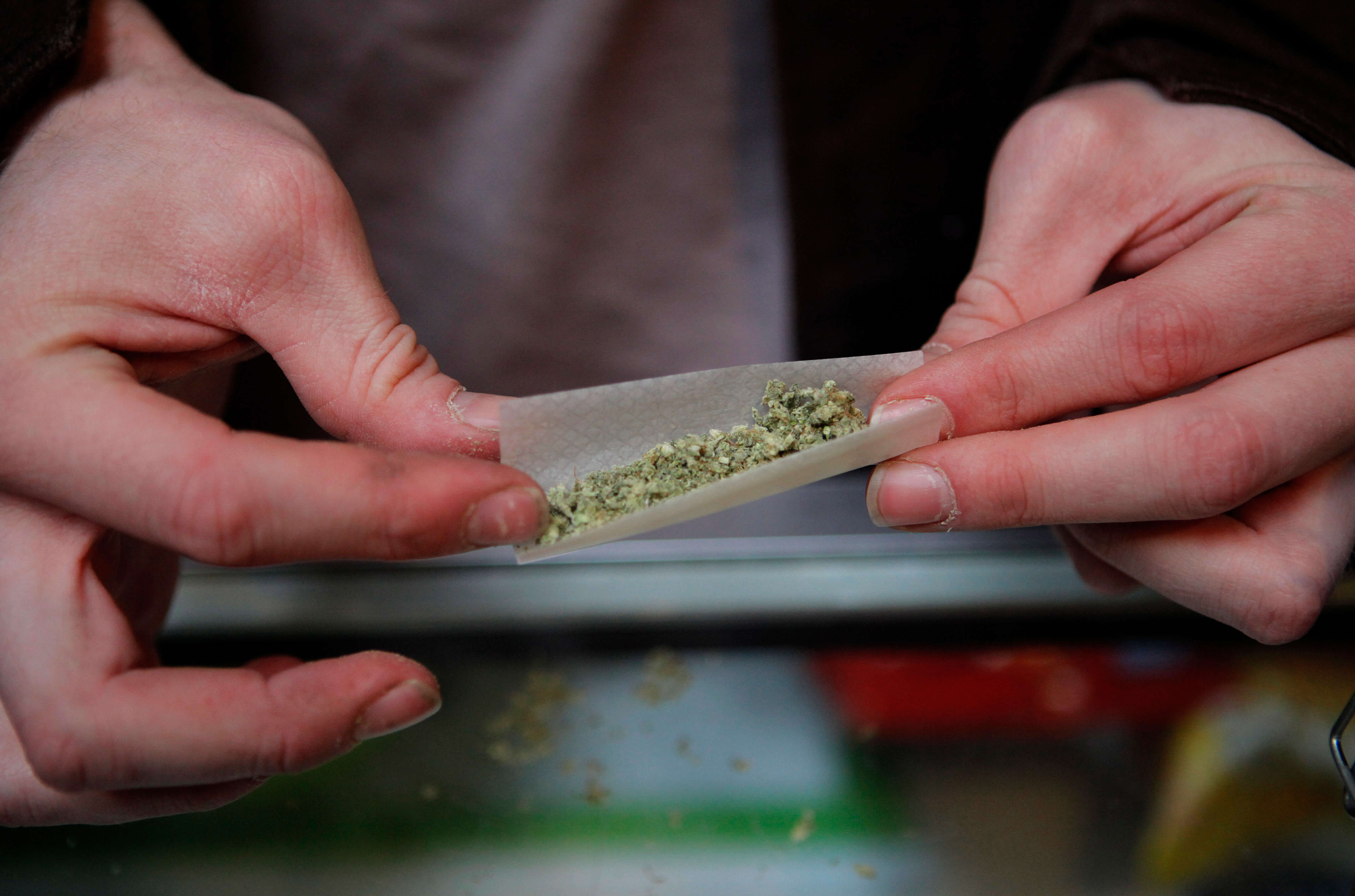 Legalización de marihuana en Canadá aumentará tráfico: Rusia