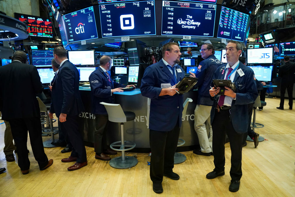Wall Street cierra con fuertes pérdidas y el Dow Jones baja