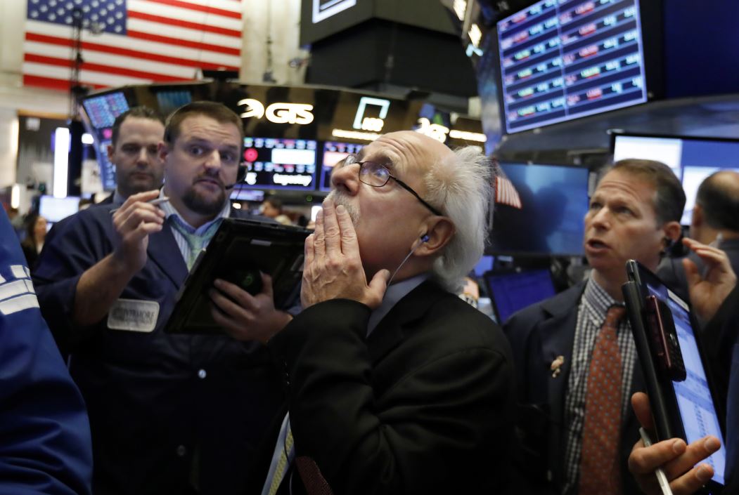 Fuerte baja en Wall Street, el Dow Jones pierde