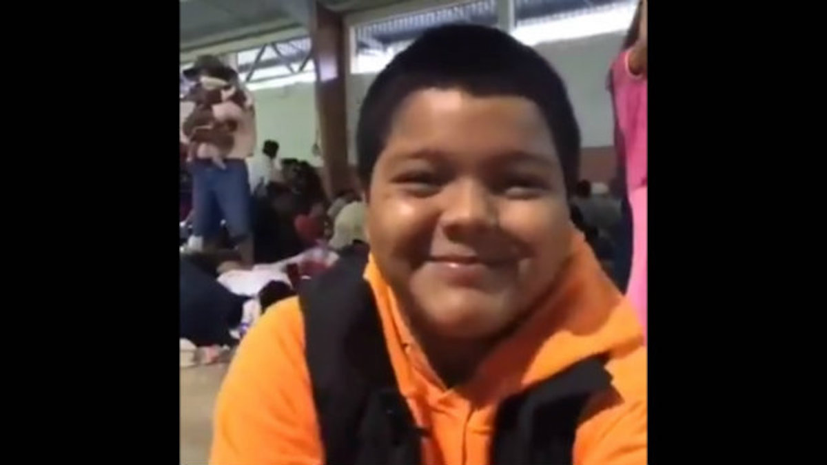Video: Niño de 12 años viaja solo en Caravana Migrante; quiere estudiar