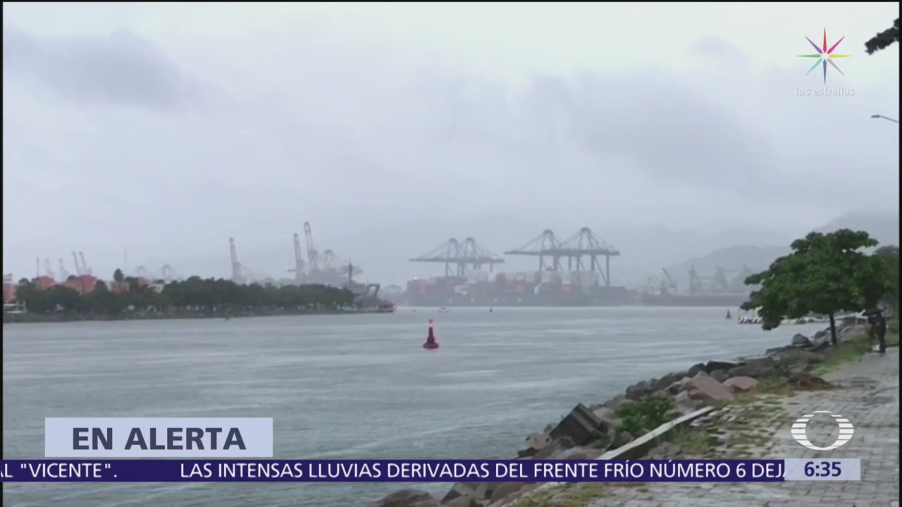 Huracán 'Willa' provoca alerta en 6 estados de México