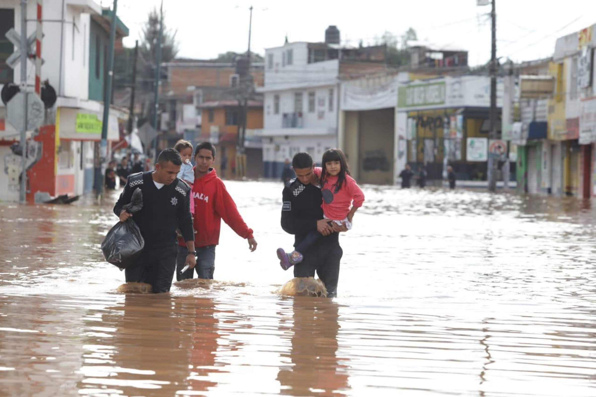 Clima Michoacán hoy; lluvias causan inundación en Morelia