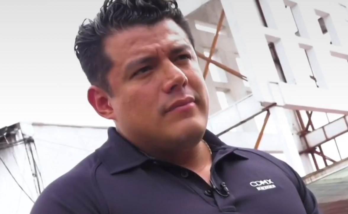 Testimonios denuncian que Ismael Figueroa vende plazas de bomberos en CDMX