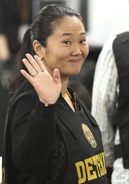 Juez suspende audiencia de prisión preventiva contra Keiko