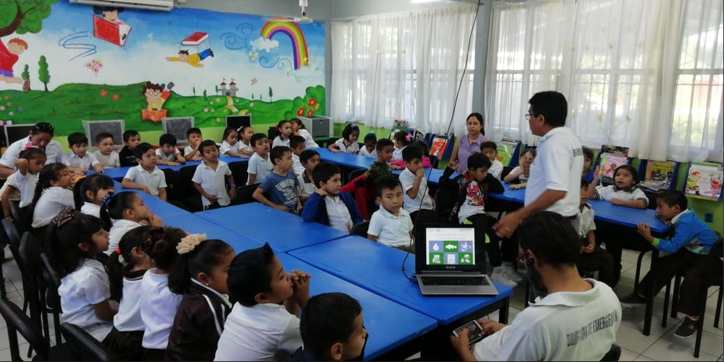 Lengua maya podría ser obligatoria en escuelas de Yucatán