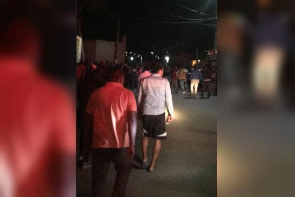 Linchan a tres hombres luego de atropellar procesión en Chalco