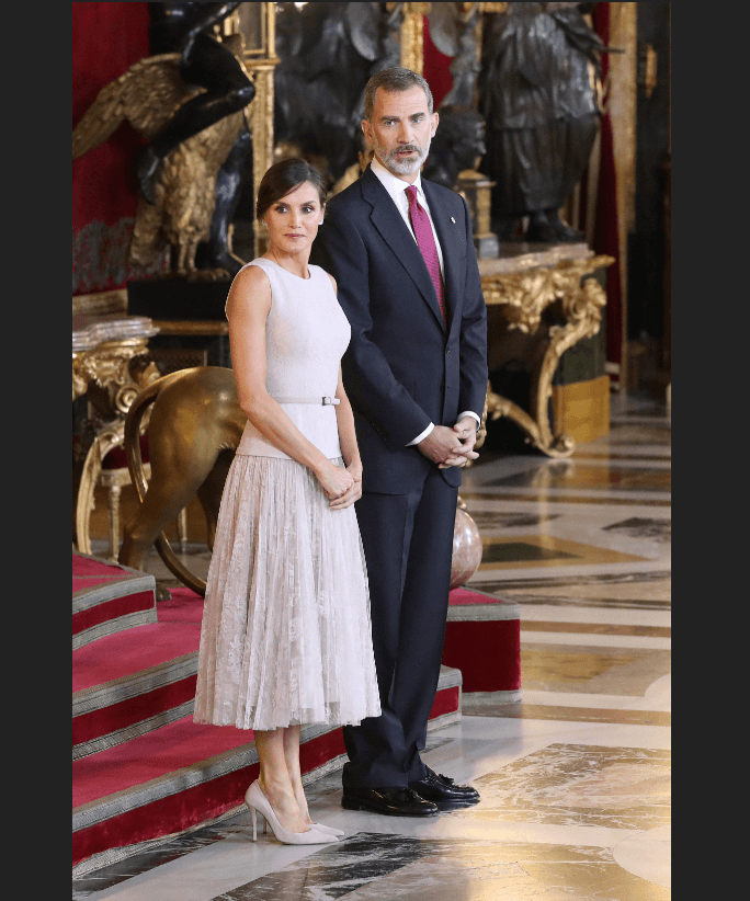 Los reyes de España durante recepción en el Palacio Real. (EFE) 
