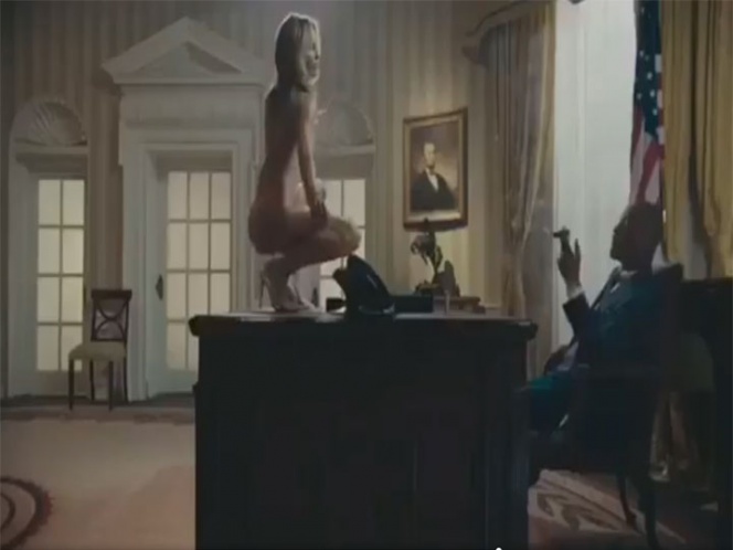 Melania-Trump-Chamarra-Fake-Doble-Chaqueta-Video-Desnuda-Trump-Casa-Blanca