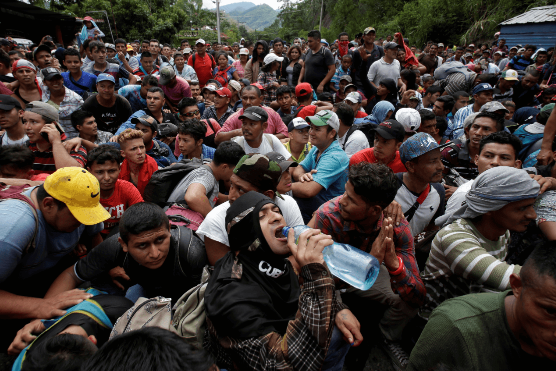 Detienen en Guatemala a organizador de caravana de migrantes de Honduras, según Reuters