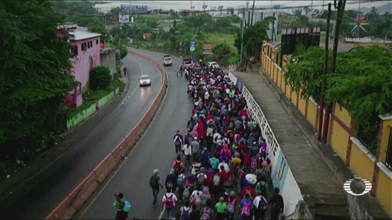 Migrantes Hondureños Continúan Travesía Guatemala Caravana