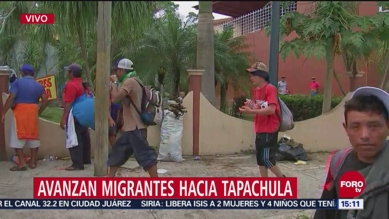 de la caravana migrante se establecieron en plazas públicas en Tapachula, Chiapas, al negarse ir a los albergues