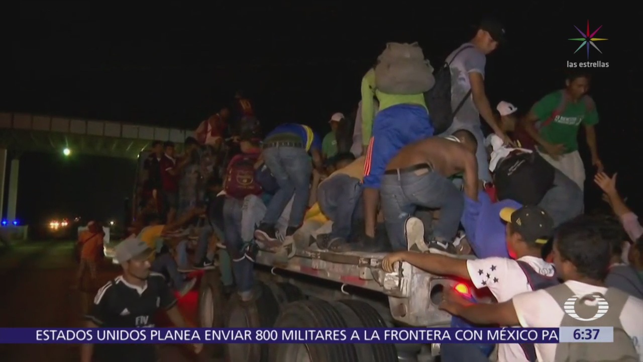 Migrantes inician recorrido de Pijijiapan hacia Arriaga, Chiapas