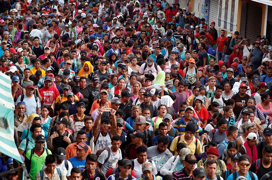 Caravana migrante rechaza propuesta de regularización de Peña Nieto