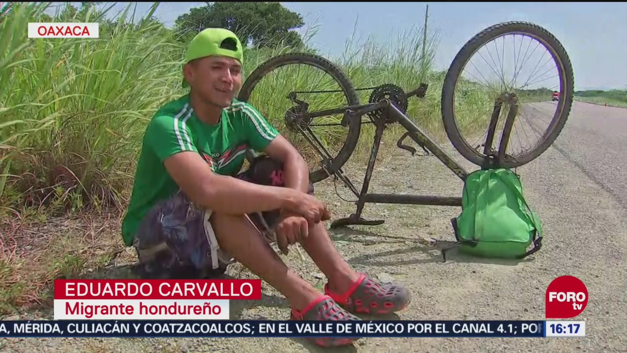 Migrante hondureño intenta llegar a EU en bicicleta