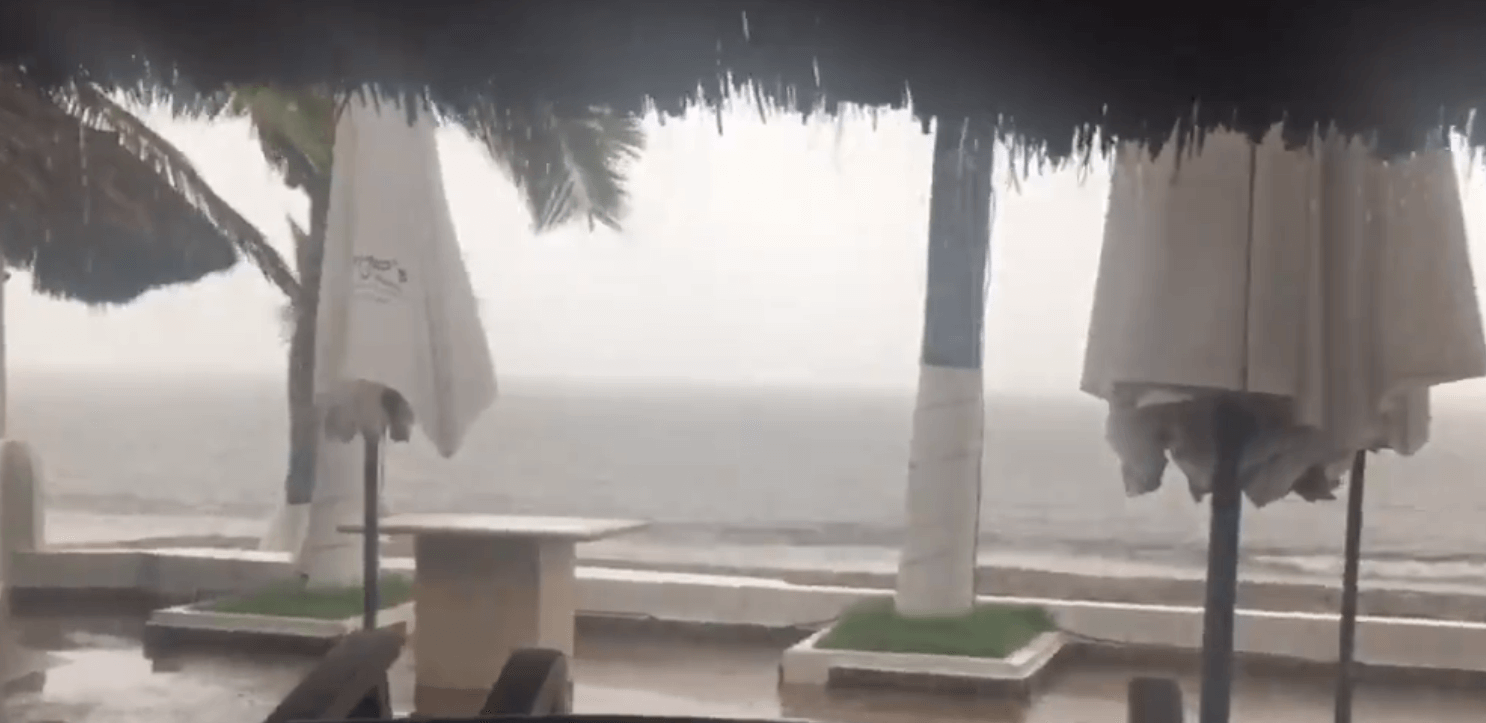 Huracán “Willa” provocará olas de 6 metros en Puerto Vallarta