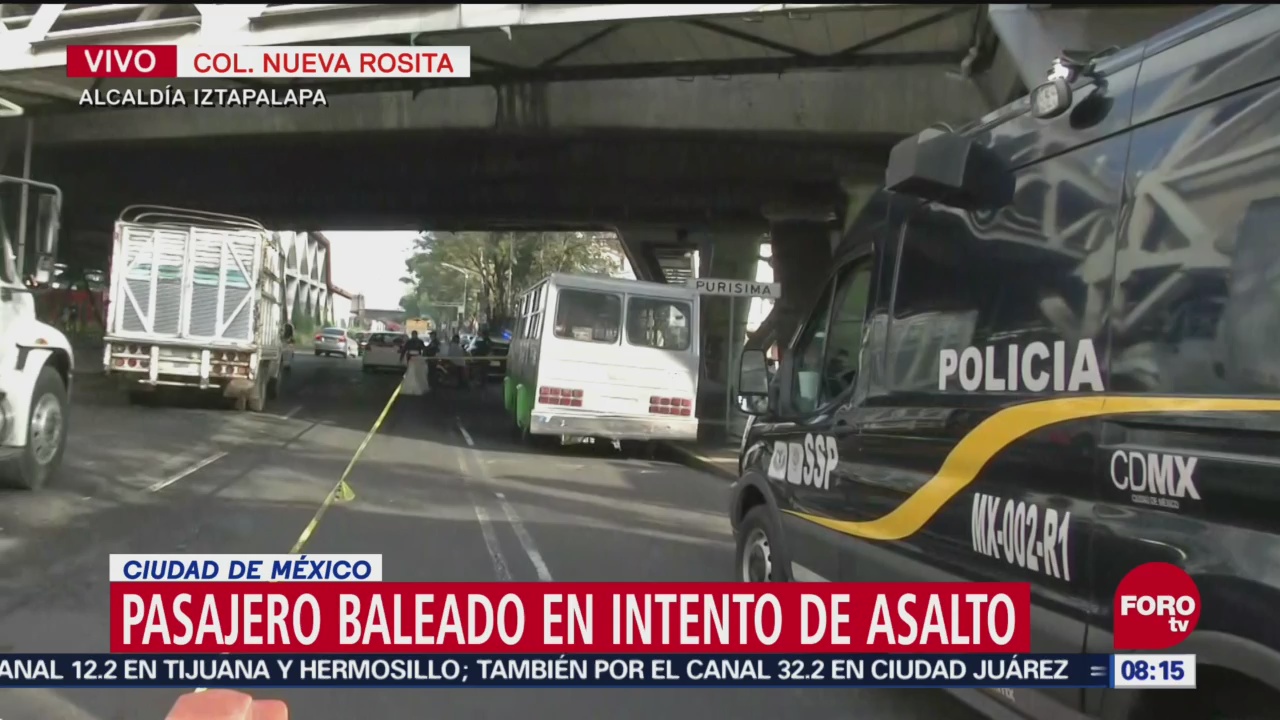 Pasajero muere durante asalto a microbús frente al Metro Apatlaco