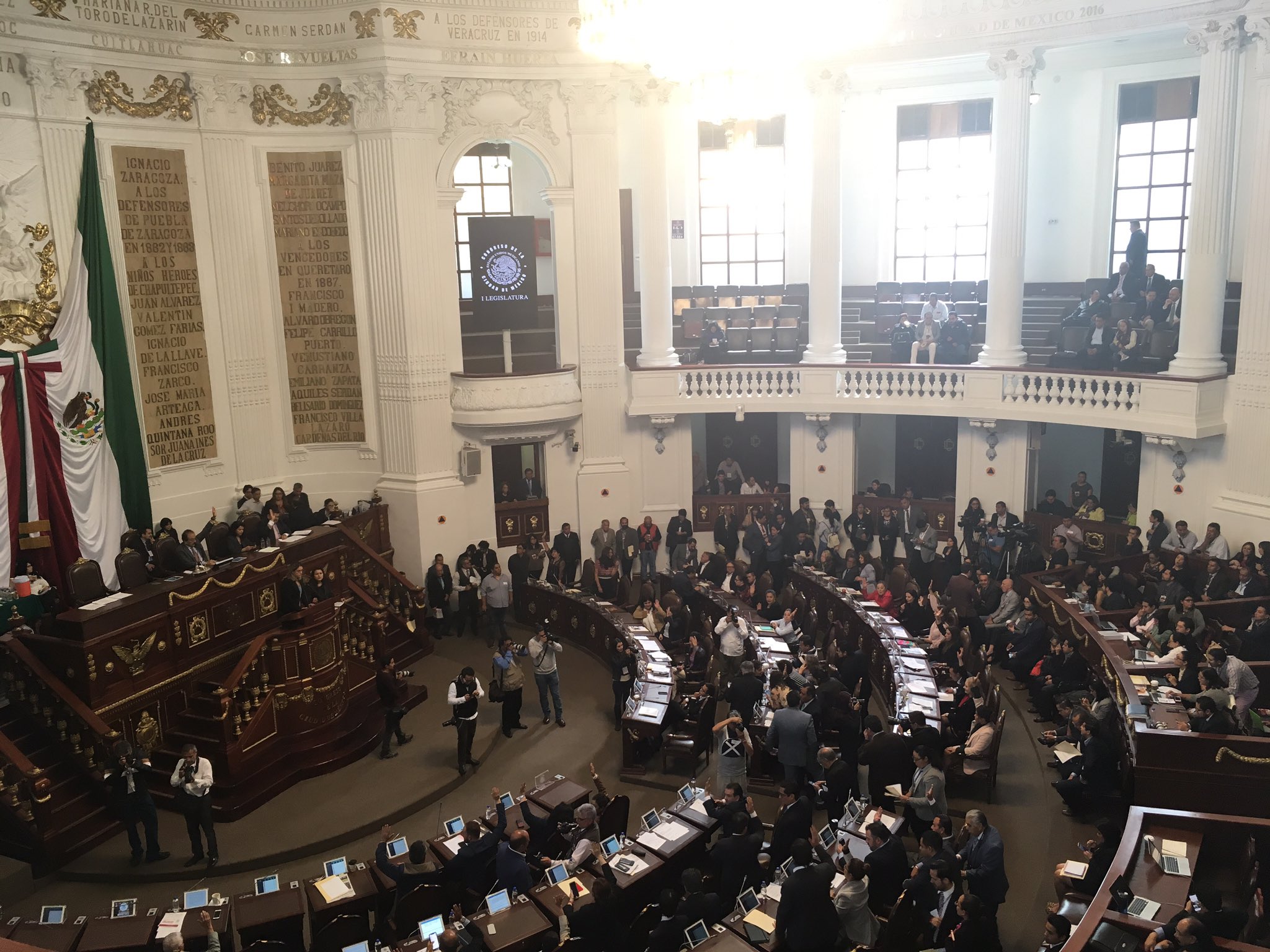 Congreso de CDMX aprueba reformas para fortalecer alcaldes