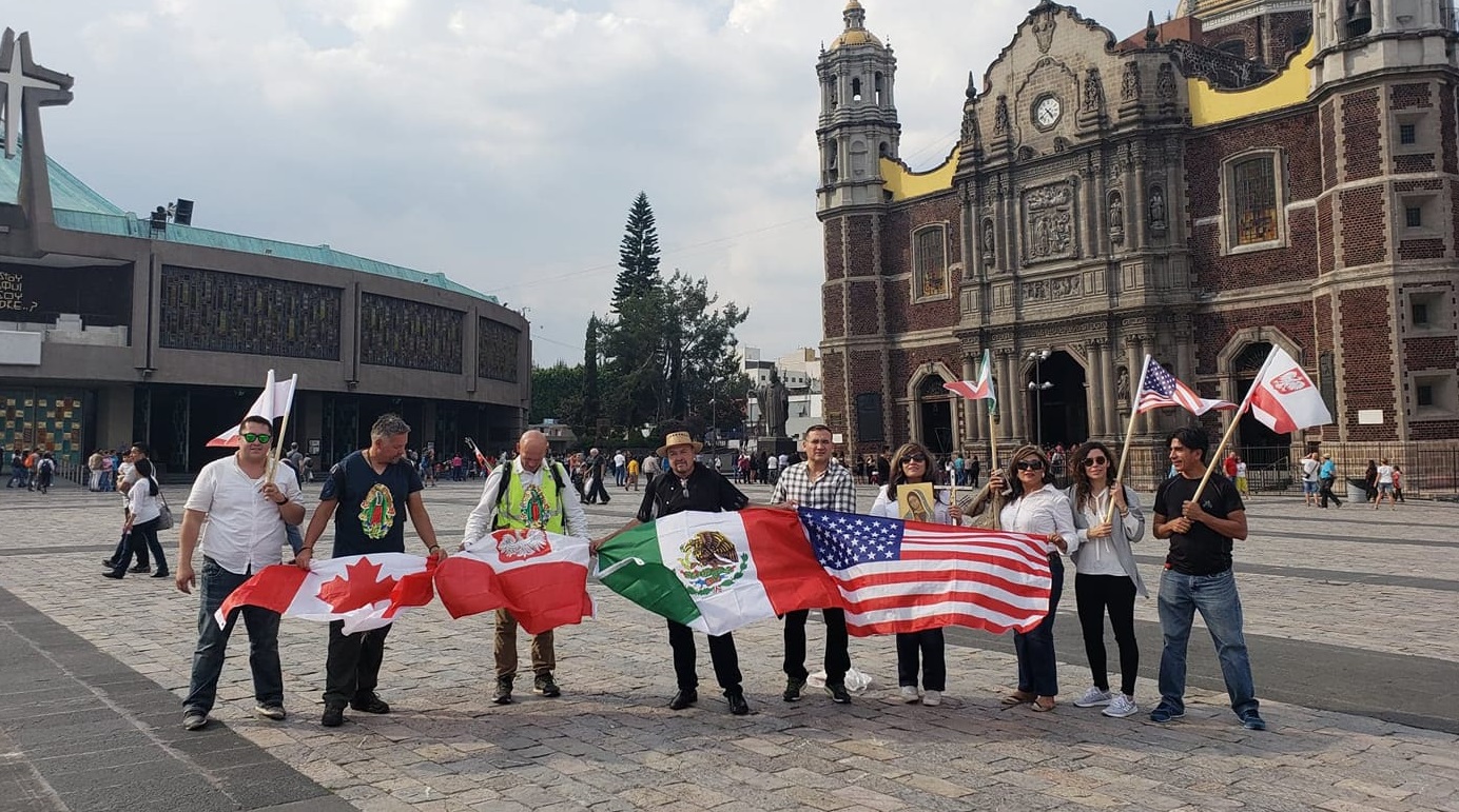 Polaco llega a la Basílica de Guadalupe tras cinco meses de peregrinación