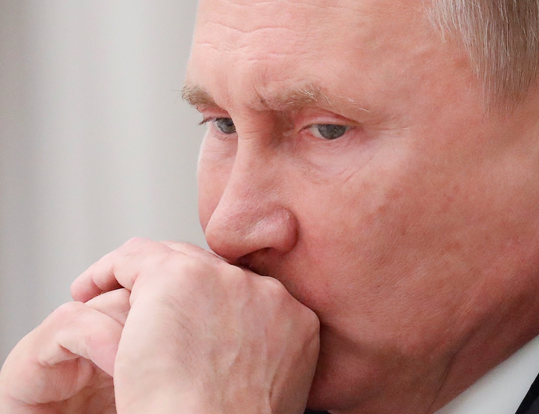 Putin dice a Bolton que Rusia está sorprendida por pasos inamistosos de Estados Unidos