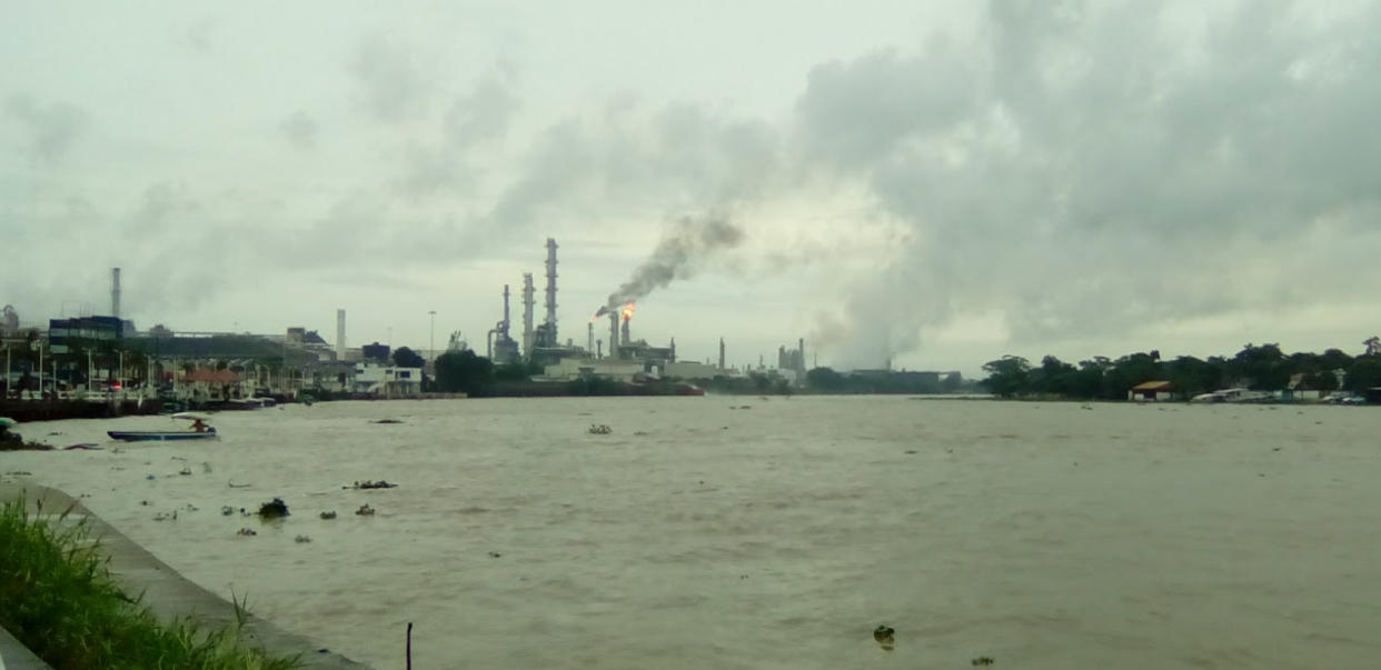 Pemex sofoca incendio en refinería de Minatitlán