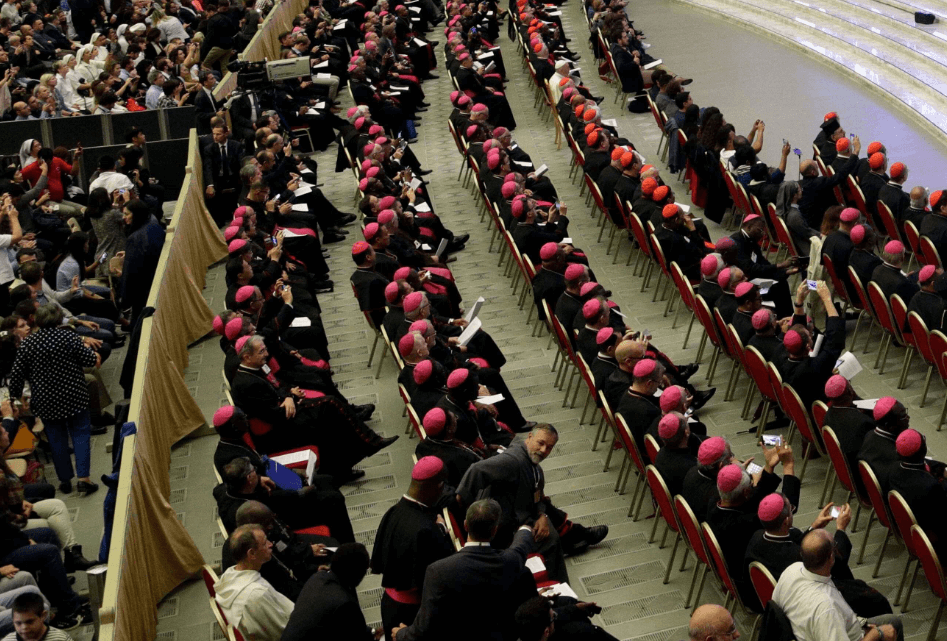 Sínodo de los obispos pide actuar contra abuso sexual