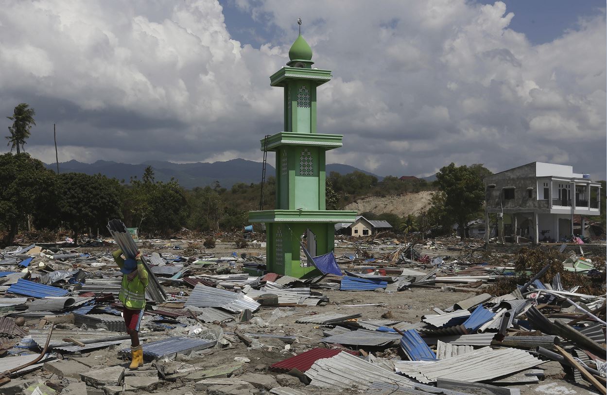 Fotos: Antes y después del terremoto y tsunami en Indonesia