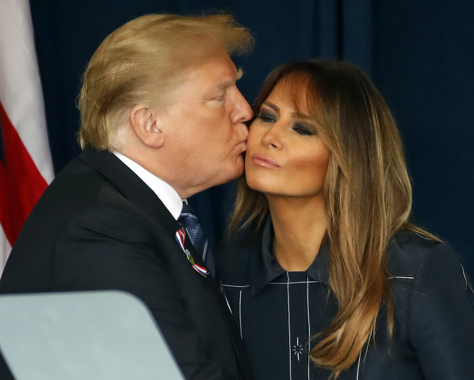 Melania Trump niega que su matrimonio esté en crisis