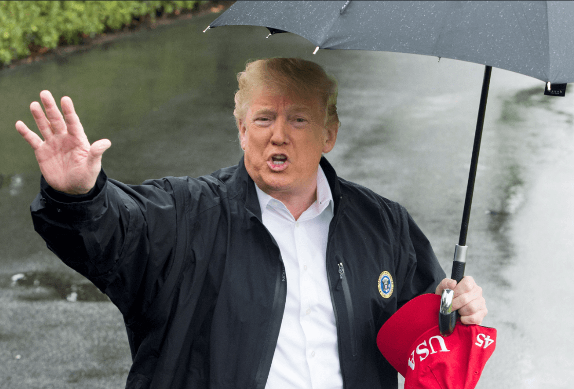 Trump visita Georgia y Florida tras el paso del huracán 'Michael'. (EFE) 