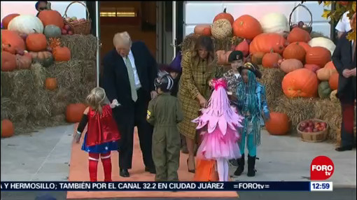Trump y su esposa Melania comienzan la celebración de Halloween