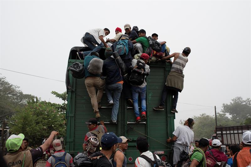 Cerca de 1,500 migrantes centroamericanos de caravana llegan a Puebla