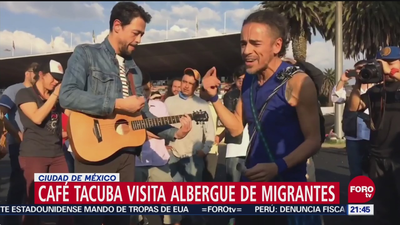 Café Tacvba visita caravana migrante en la CDMX