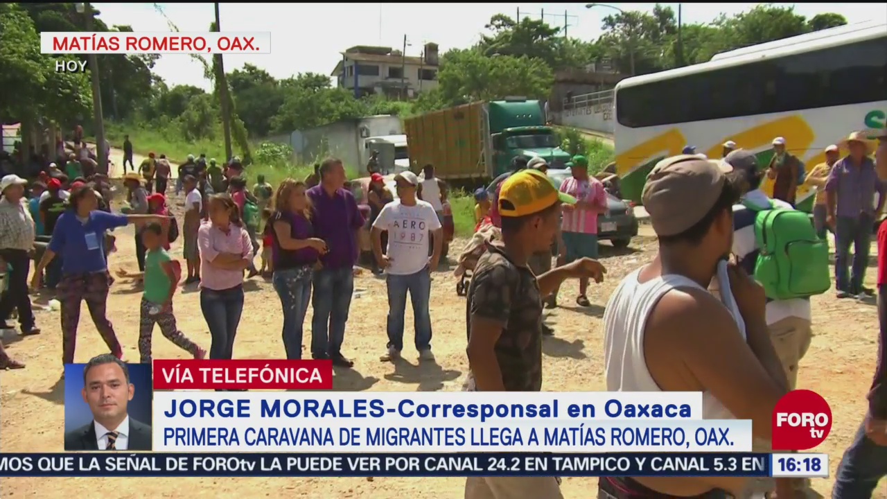 Caravana de migrantes hace escala en Matías Romero, Oaxaca