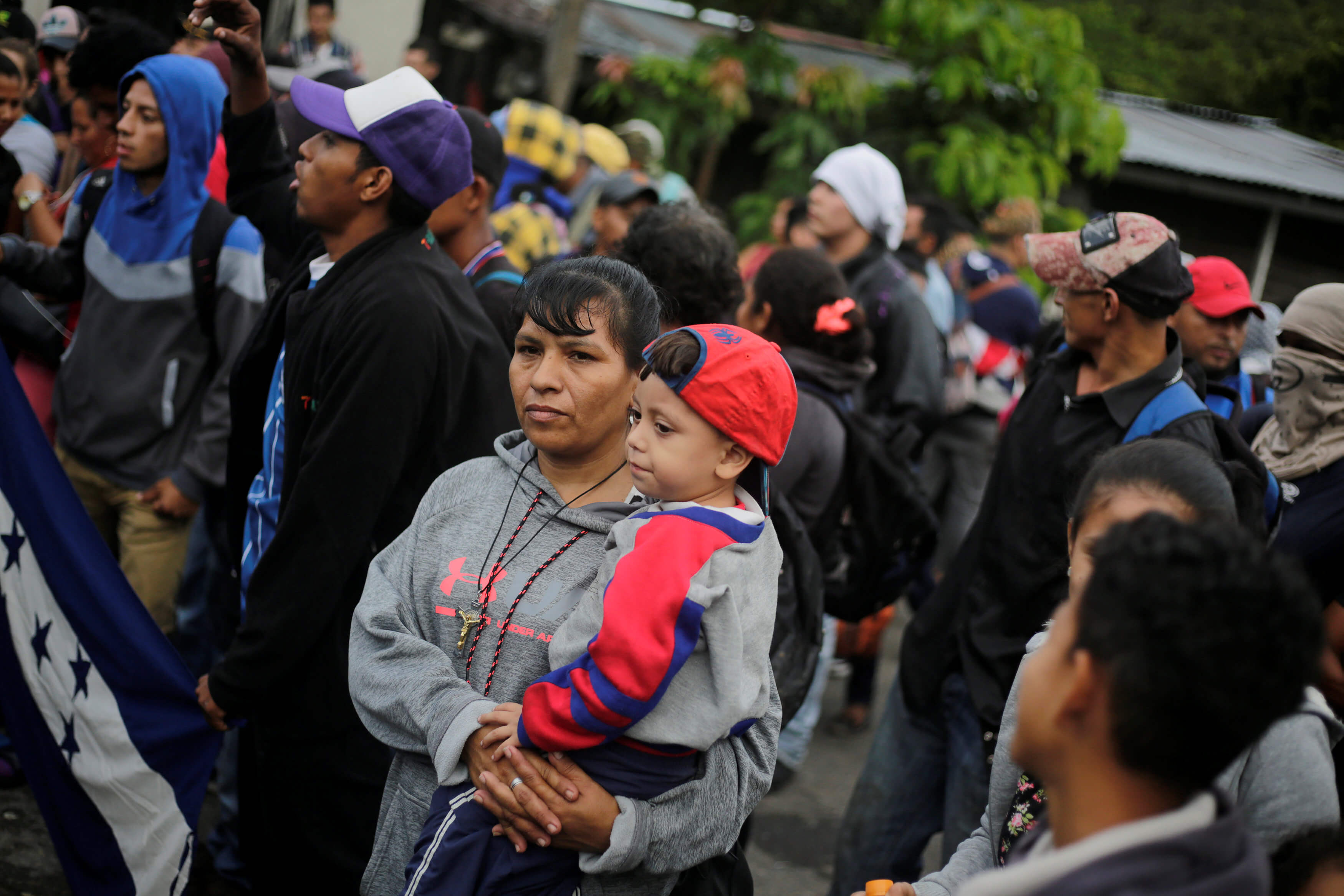 Unicef estima que 2,300 niños viajan en la caravana migrante