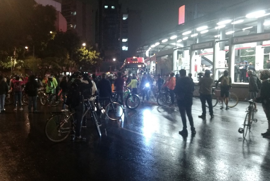 ¡No más muertes!, exigen ciclistas en la CDMX