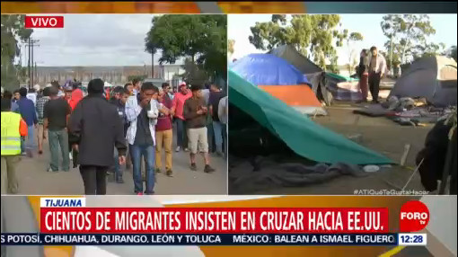 Cientos De Migrantes Insisten En Cruzar Hacia Estados Unidos Albergue En Tijuana, Baja California Estados Unidos