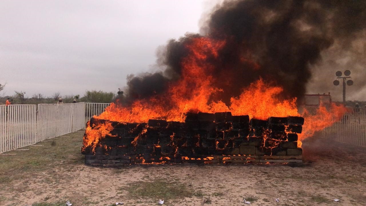 PGR incinera más de dos toneladas de droga en Coahuila
