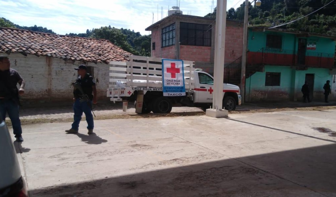 Balacera en Taxco deja tres policías y un voluntario de la Cruz Roja muertos
